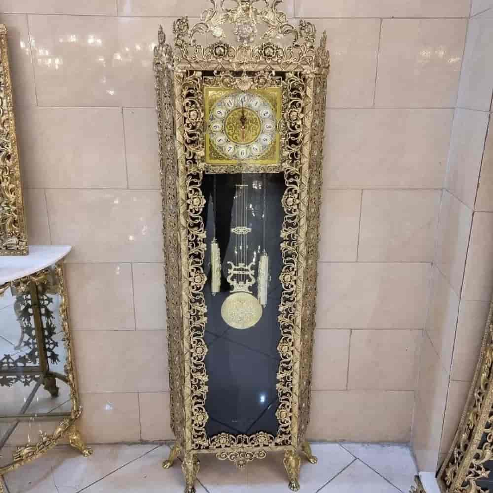 ساعت ایستاده